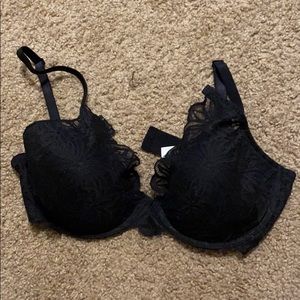Black lace bra